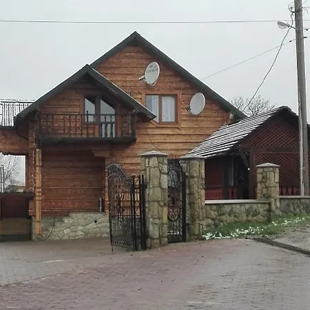На Беріжку Guest House Mykulychyn Exterior photo