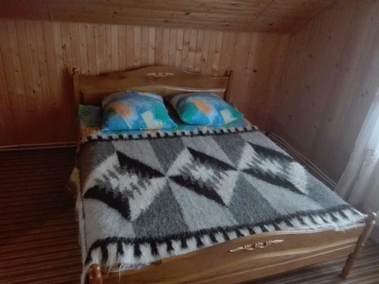 на беріжку